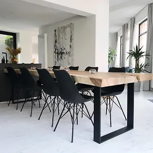  Vakantiehuis Nyaman