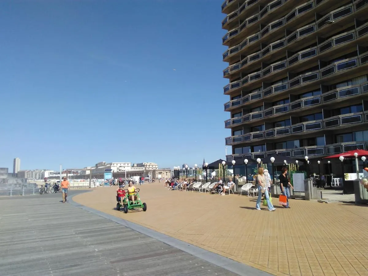 Residentie Aldis Met Zeezicht Apartment Ostend
